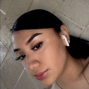 Meet your Posher, Edna